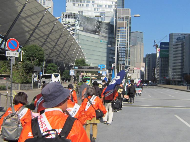 �A�s�[���s�i�̗l�q